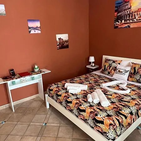 Paradise Centro Storico Turistico *